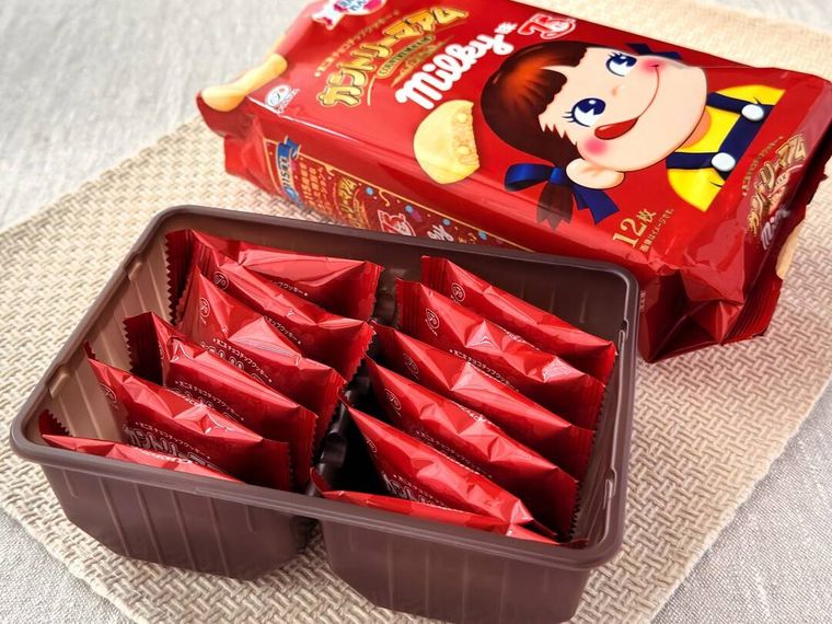 パッケージから取り出したカントリーマアムミルキー味