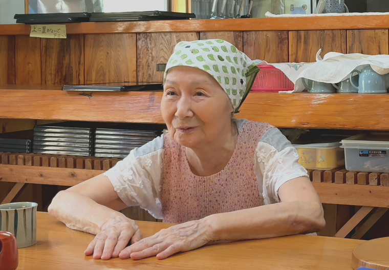 インタビューを受ける森本さん