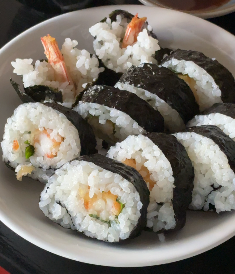 皿に盛られた天巻き