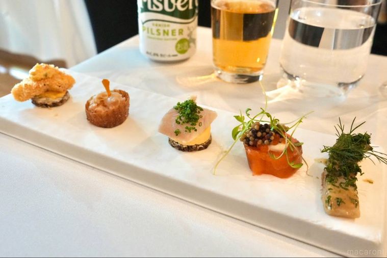 ニュー・ノルディック・キュイジーヌのコース料理の5種類の魚料理