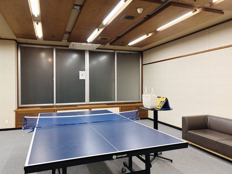 卓球台が置かれた大江戸温泉物語Premium 鬼怒川観光ホテルの卓球コーナー