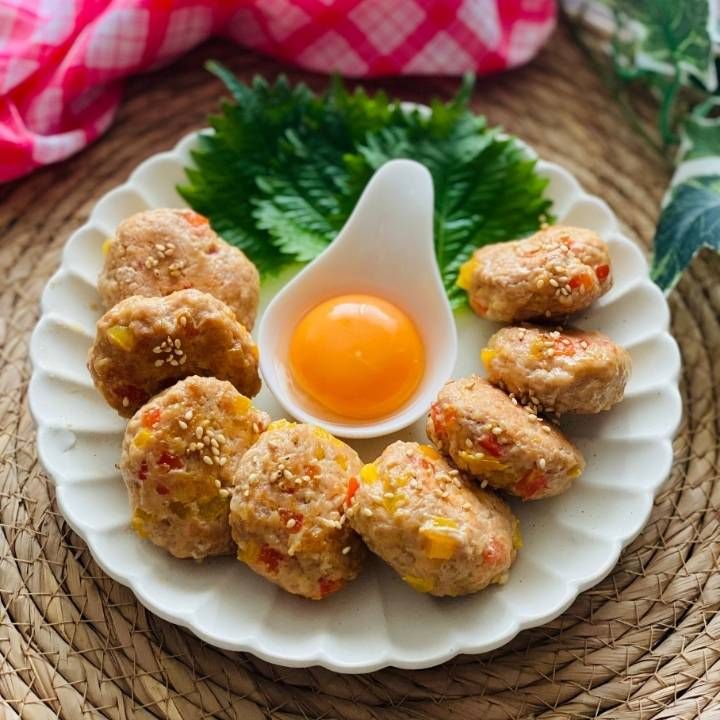 韓国風パプリカの鶏つくね