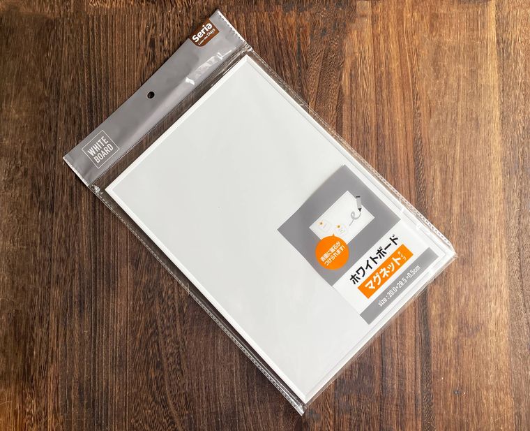 セリアのホワイトボード マグネットタイプ