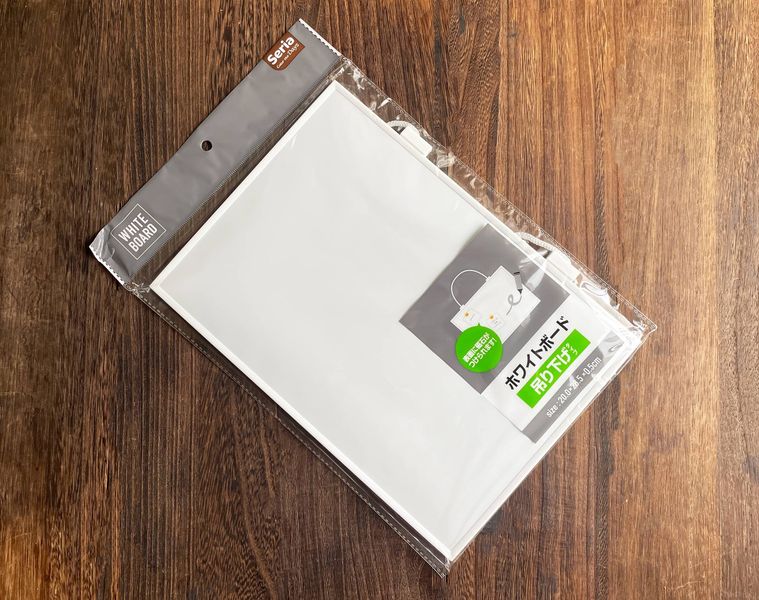 セリアのホワイトボード 吊り下げタイプ