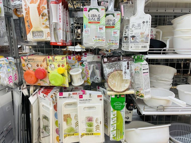 ダイソーのキッチン用品売り場