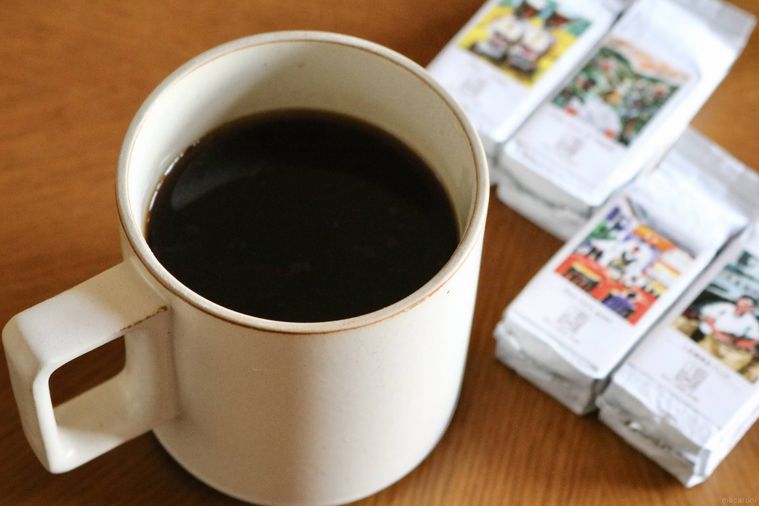 UCCの福袋の中身のコーヒーとマグカップ