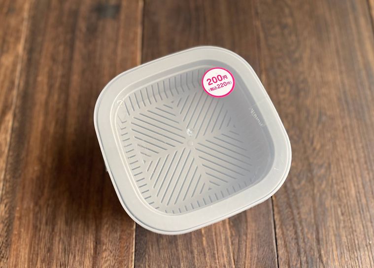 ダイソーの電子レンジ蒸し器、3点セット
