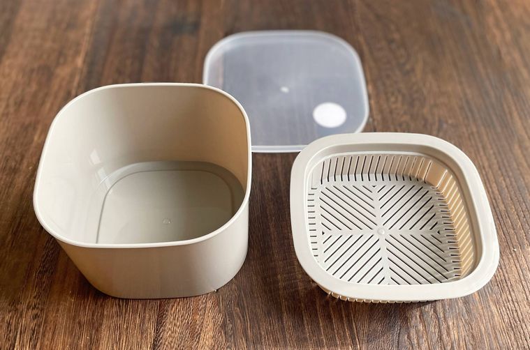 ダイソーの電子レンジ蒸し器、3点セット