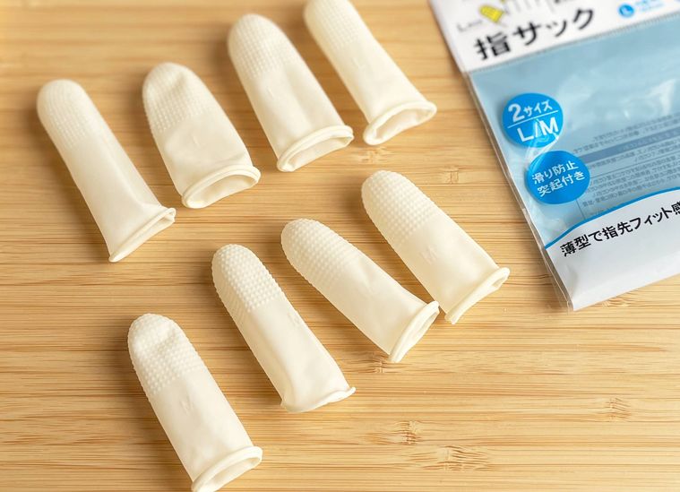 セリアの指サック LM 8P ホワイト