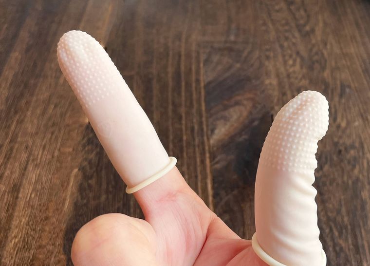 指サックをはめたところ