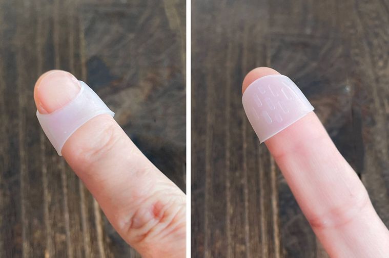 セリアの目立たない指サックをはめてみた
