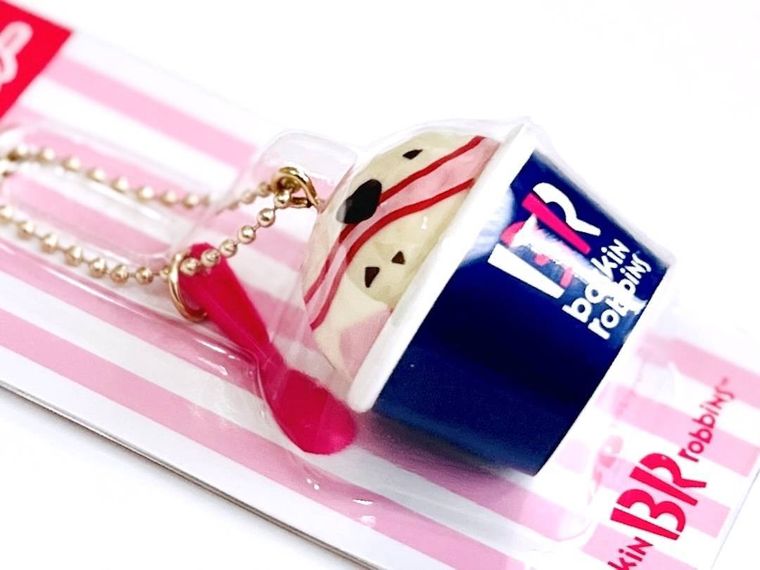 サーティワン福袋2026のカップ型キーホルダー