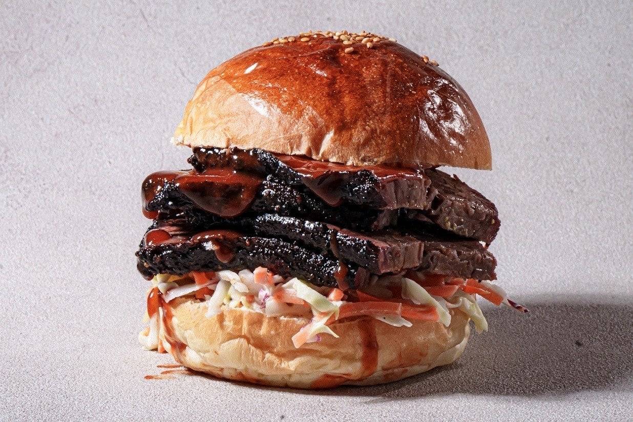 日本初上陸バーガーや世界一のキューバサンドを食べ比べ！日比谷で