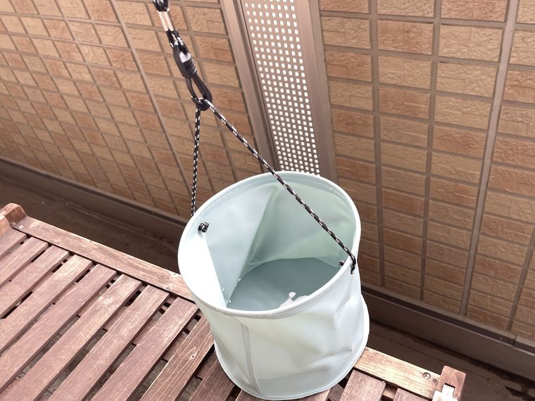 ロープを装着したダイソーの水汲みバケツロープ・ハンドル付