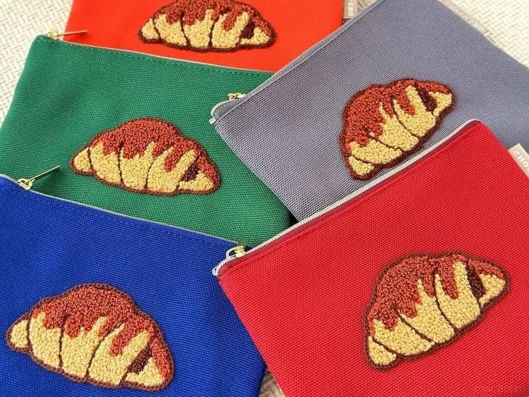 サンマルクカフェ福袋2026のチョコクロ刺繍ポーチ5種類