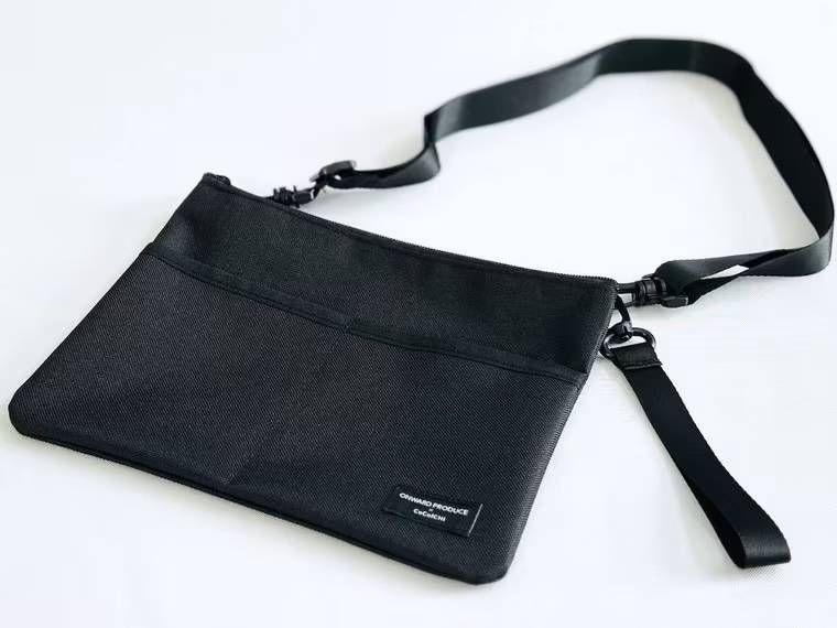 ココイチ福袋 2026のオリジナルサコッシュ