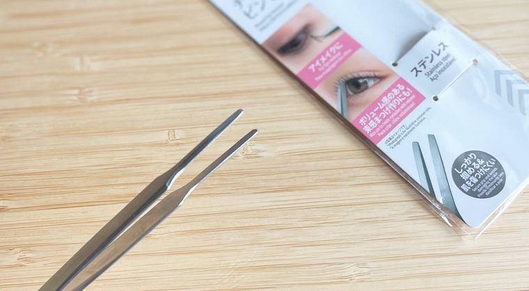 ダイソーのまつ毛用ピンセット