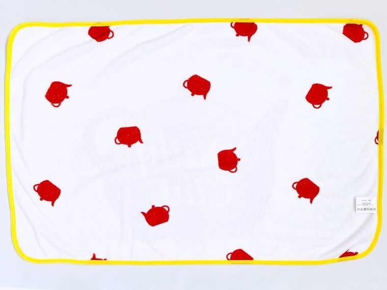 デイリークラブで届く 10000円福箱 ブランケットコースのオジリナルブランケット