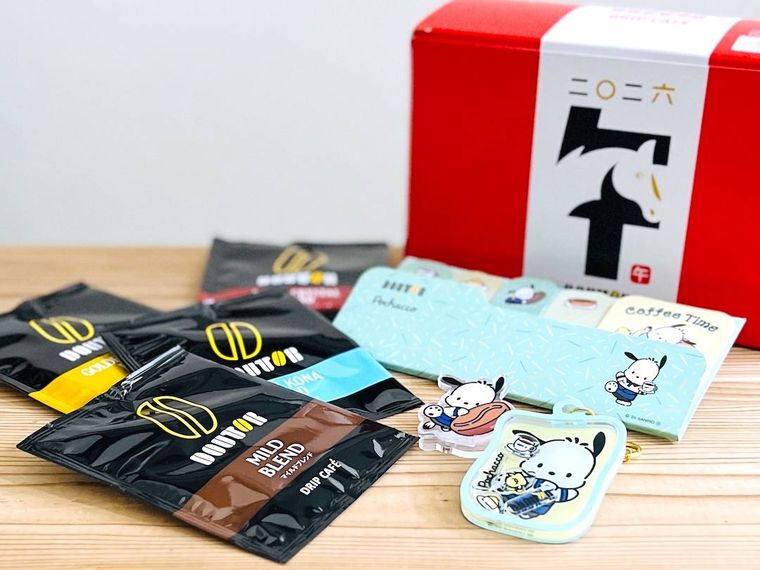 ドトールコーヒーショップ福袋2026のドリップカフェセットとオリジナルグッズ3点