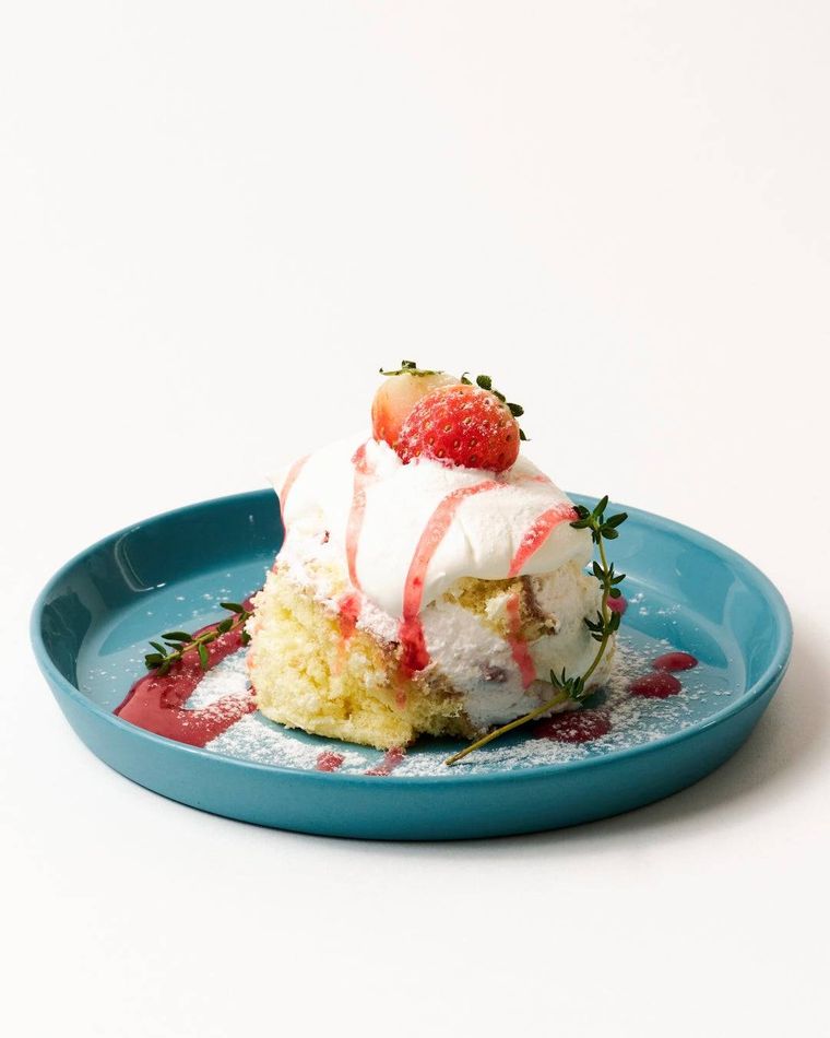 1. とろける生ショートケーキ