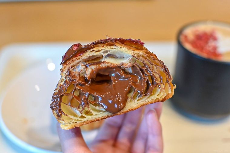 クロワッサンの断面