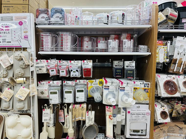 ダイソーのキッチン用品売り場