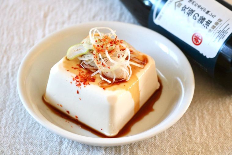 冷奴と醤油のパッケージ