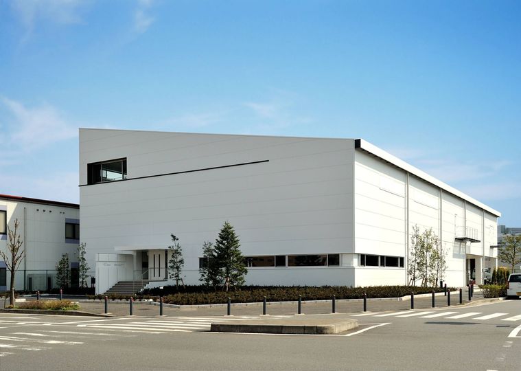 横浜にあるC3の工場外観