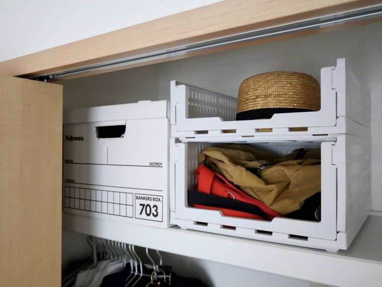 クローゼット枕棚収納