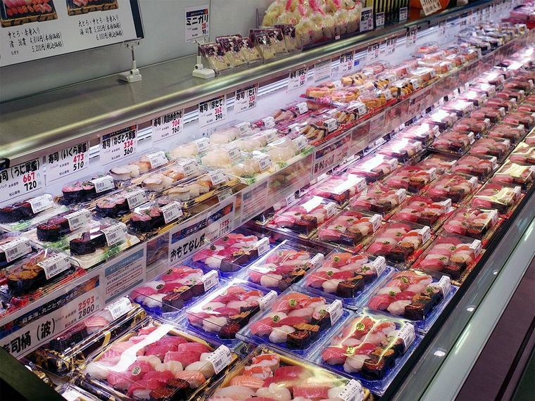 お魚のことは黄色い帽子の親切係におまかせ3