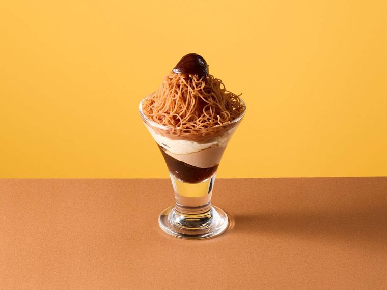 3. しぼりたてモンブランのミニパフェ