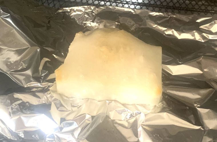 一升もちをオーブントースターで焼く様子