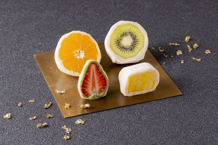 1. クリスマスいちご大福