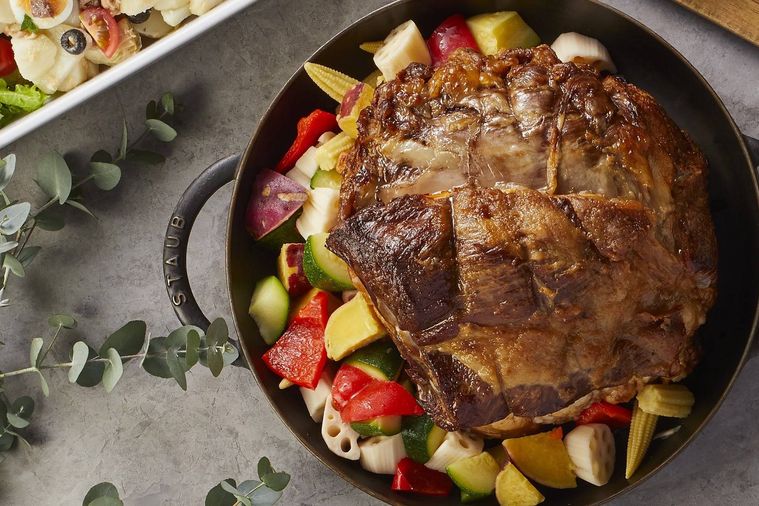 1. 平日限定Winter International Lunch Buffet3