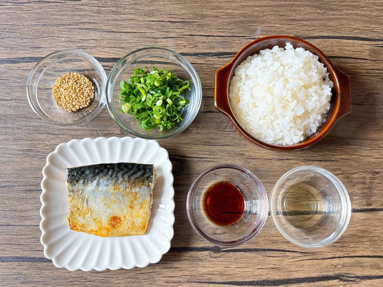 焼き鯖の混ぜご飯の材料