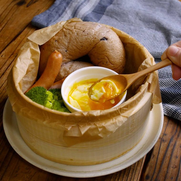 半熟卵のココット。せいろでお手軽朝食