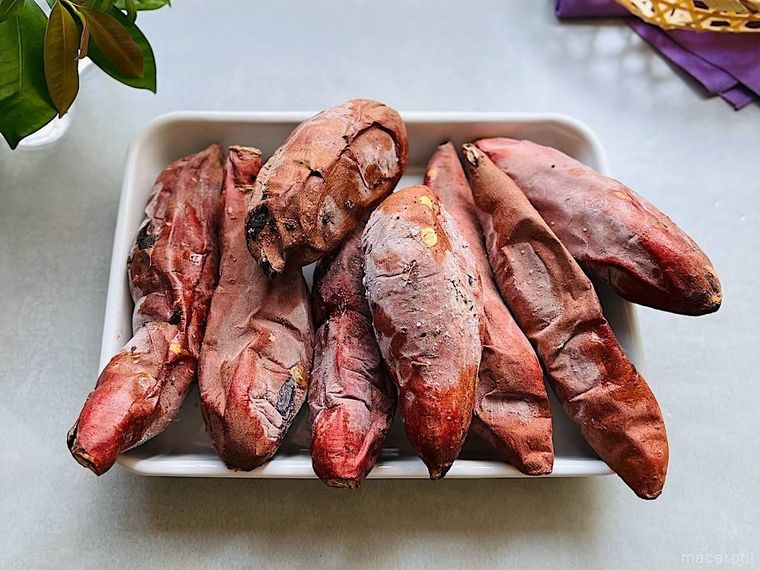 コストコの焼き芋紅天使をバットに並べたところ