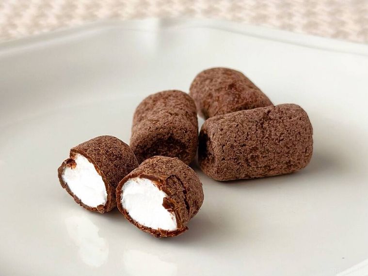 無印良品チョコがけマシュマロ ダークの断面