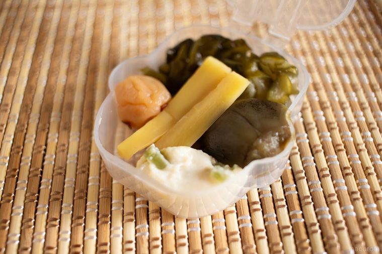 荻野屋峠の釜めしプレミアム冬彩に付属の漬物