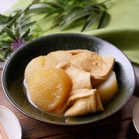 だし染みる大根と油揚げの煮物