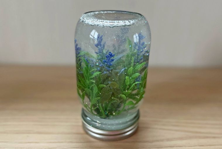 ガラス瓶で作ったスノードーム