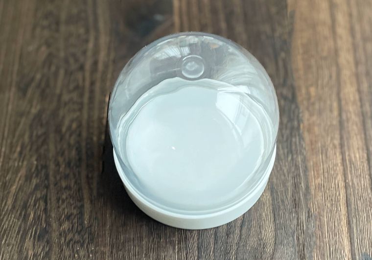 ダイソーのドーム型ケース