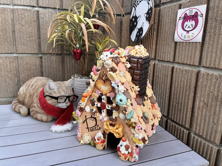 粘土を使ったお菓子の家