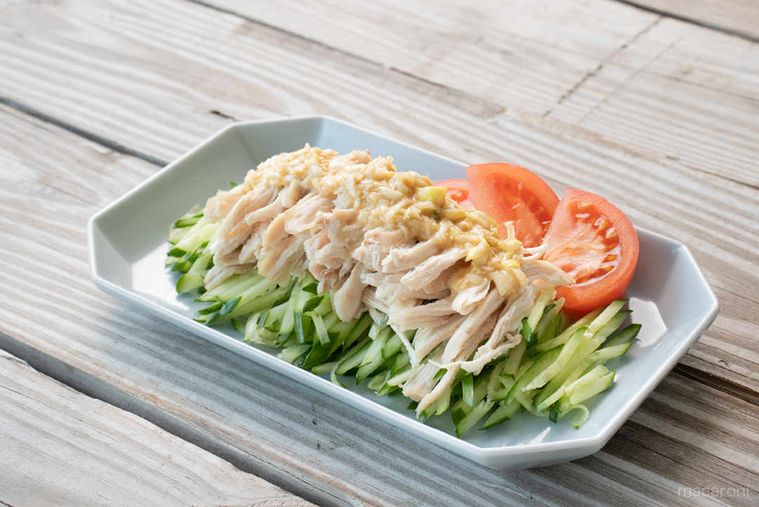 四角い皿に乗ったバンバンジー