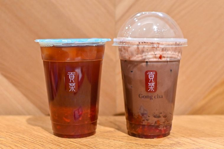 ドリンク2種類を正面から