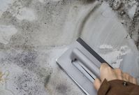 100均グッズでベランダ掃除をする方法。おすすめアイテム5選と手順を解説