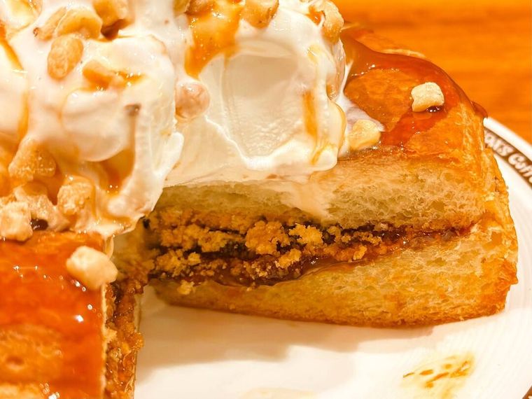 シロノワール クルミッ子の断面