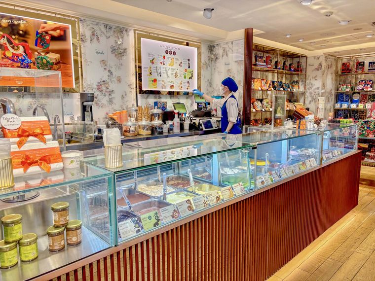 ヴェンキ銀座店の内観