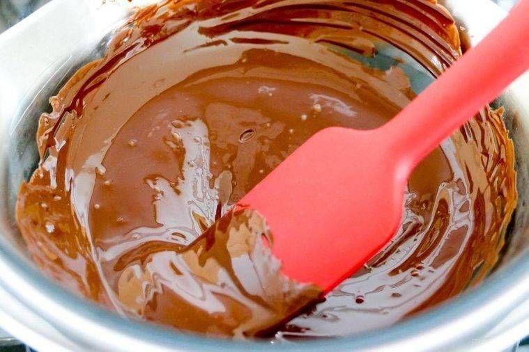 ボウルに入ったチョコレート