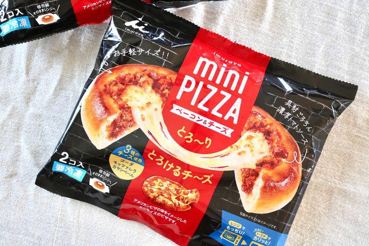 井村屋mini PIZZA ベーコンチーズのパッケージ